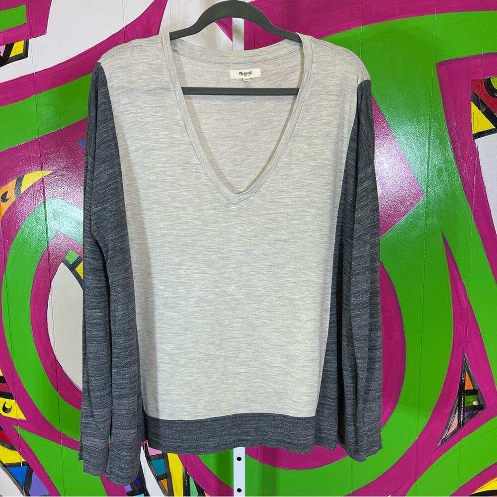 Madewell, Deep V-Neck Long Sleeve Shirt. Size Large. Excellent condition!